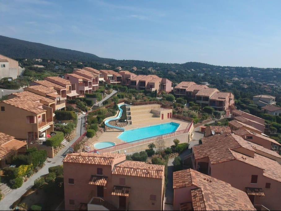 Terrasse De 30M2 Vue Mer Panoramique 1 Chambre Appartement Cavalaire-sur-Mer Buitenkant foto