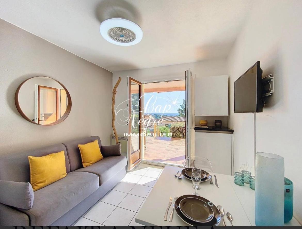 Terrasse De 30M2 Vue Mer Panoramique 1 Chambre Appartement Cavalaire-sur-Mer Buitenkant foto